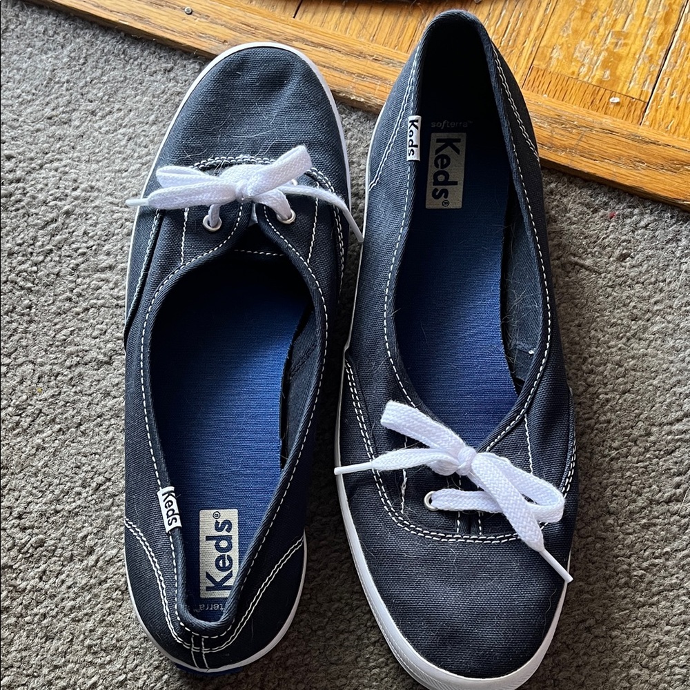 Keds Women's Navy Canvas Sneakers with White Laces
